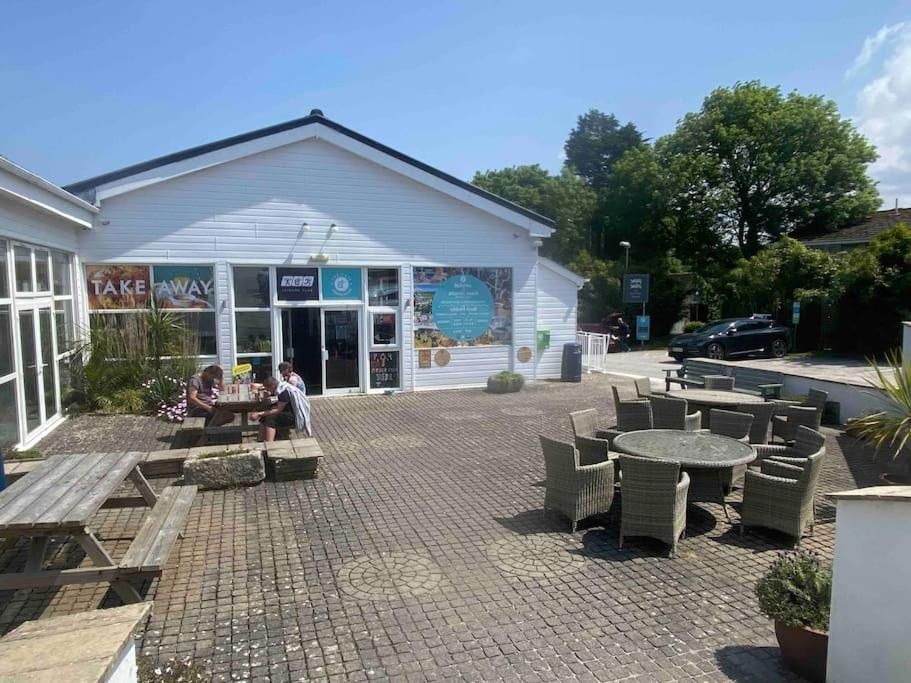 Surf'S Up! Perfect Base For Holidays Or Work In Cornwall St Columb Major Exteriör bild